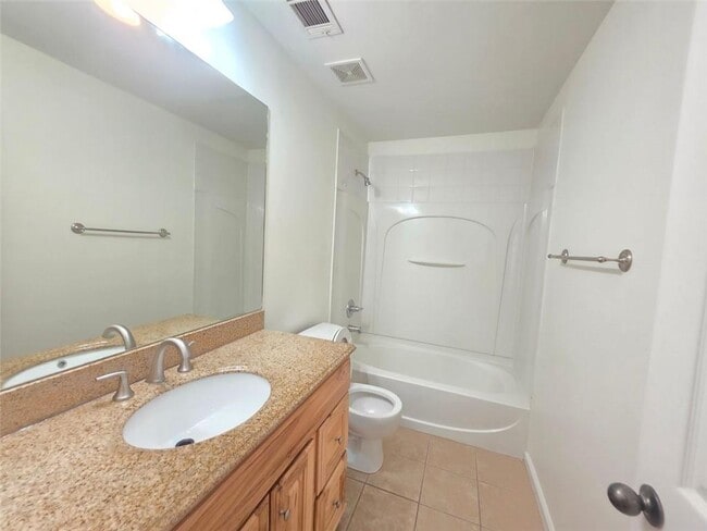 Building Photo - 1685 Southgate Mill Dr