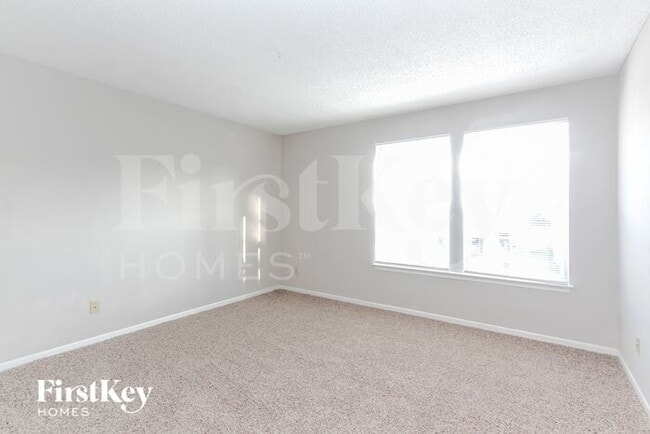 Building Photo - 2808 Redland Ln