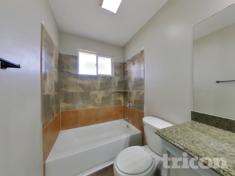 Building Photo - 478 Havasu St