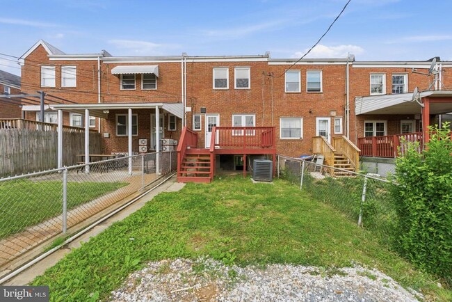 Building Photo - 849 Loalan Ave