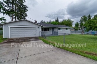 Building Photo - 4604 NE 137th Ave