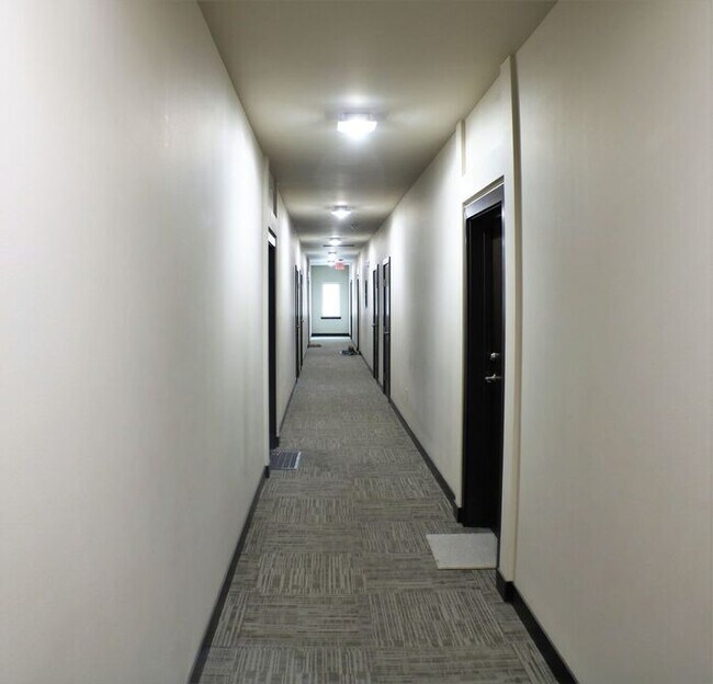 Building Photo - $1,635| 2 Bedroom, 2 Bathroom 1st Floor Condo | Pet Friendly* | Available for August 1st, 2026 Mo...