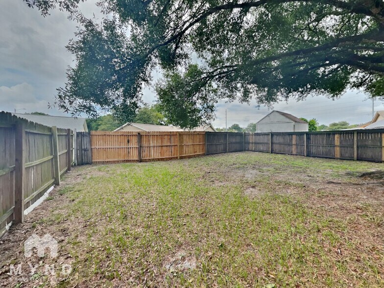Building Photo - 8308 Steamboat Ln