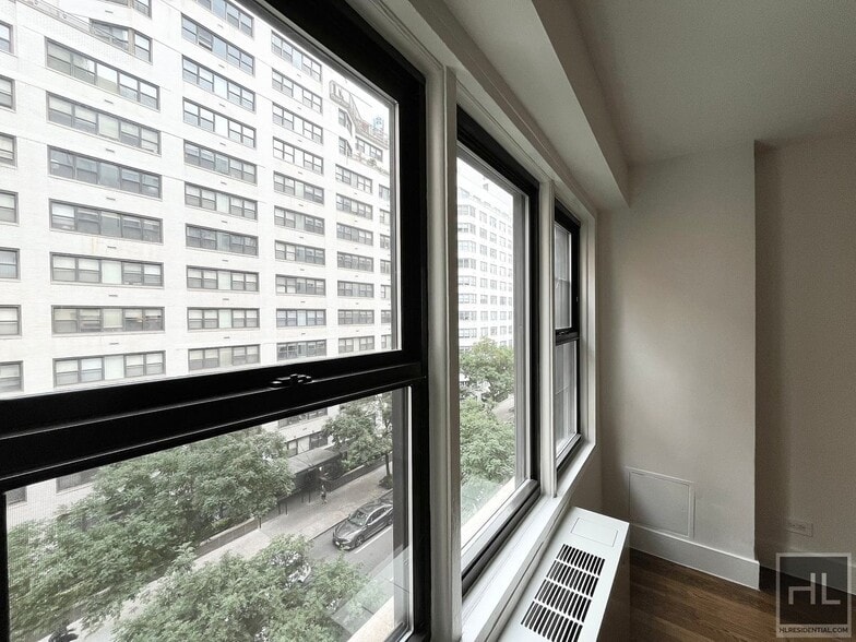 Building Photo - EAST 63 STREET / Spacious Sunlit 1-Bed 1-B...