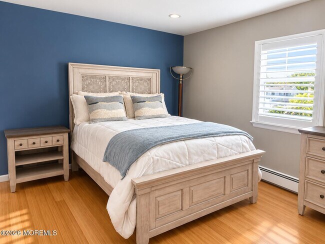 Building Photo - 46 Longpoint Dr