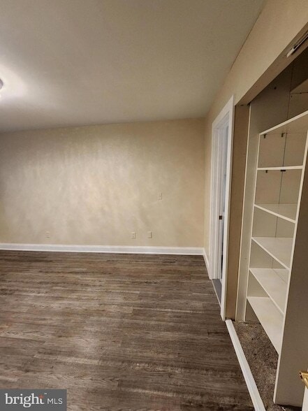 Building Photo - 8030-8000 Ditman St