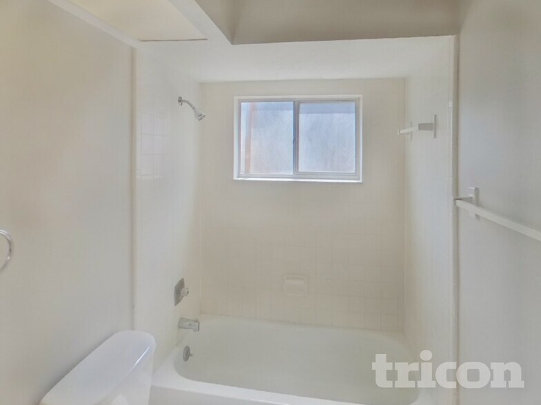 Building Photo - 3717 Coppertree Cir