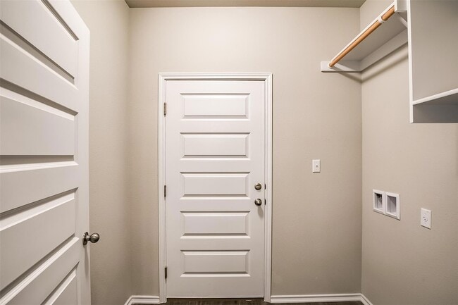 Building Photo - 261 Horsemint Way