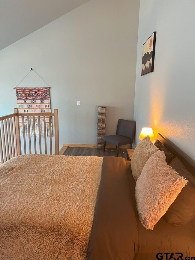 Building Photo - 11227 I-20