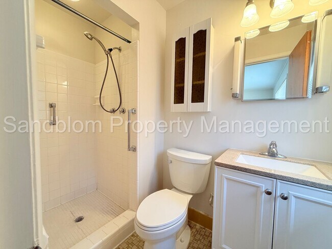 Building Photo - For Lease | Midtown Tulsa | Available Now!