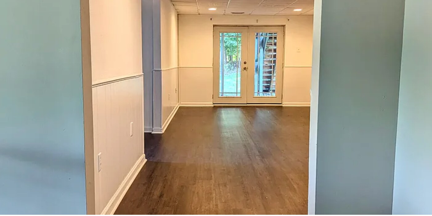 Walkout - 113 Glen Ridge Dr