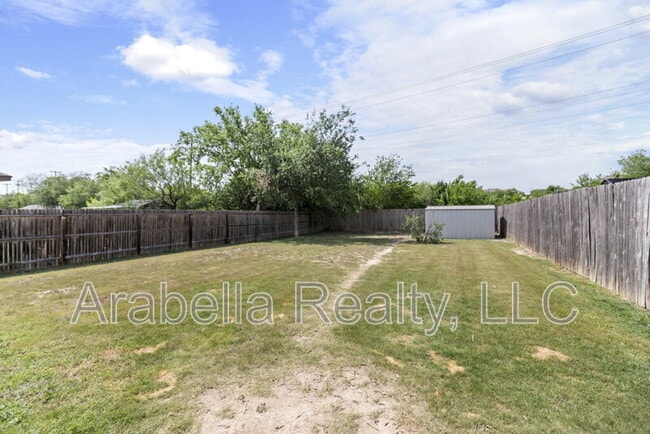 Building Photo - 11726 Caraway Hill