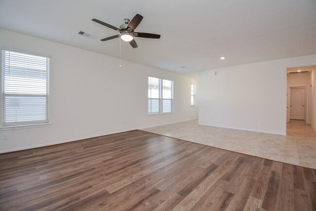 Building Photo - 17327 Rock Willow Ln