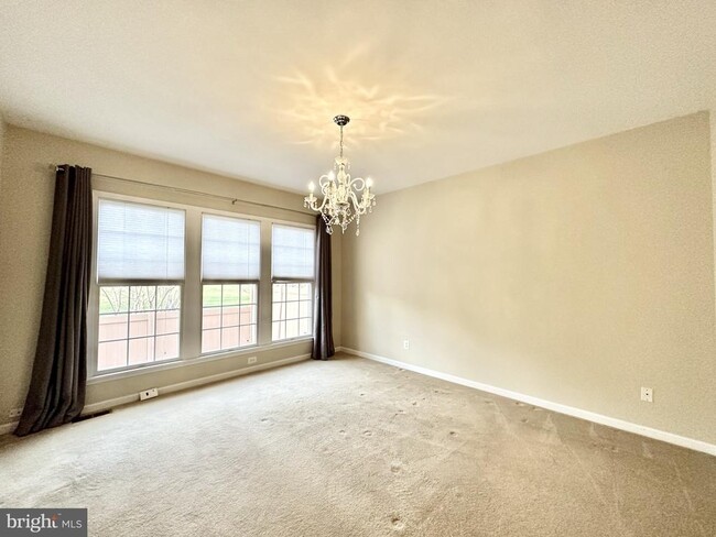 Building Photo - 41 Maidenhead Rd