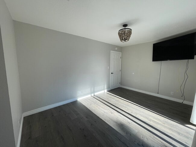 Building Photo - 2971 Bonnie Ln