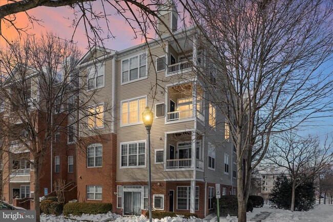 Building Photo - 4200 Mozart Brigade Ln