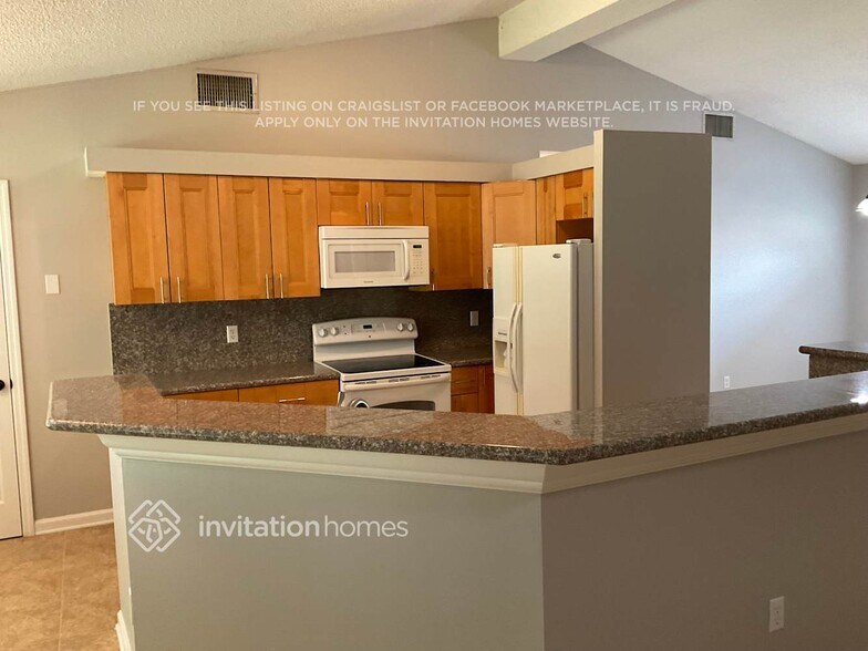 Building Photo - 4757 Goshawk Dr E