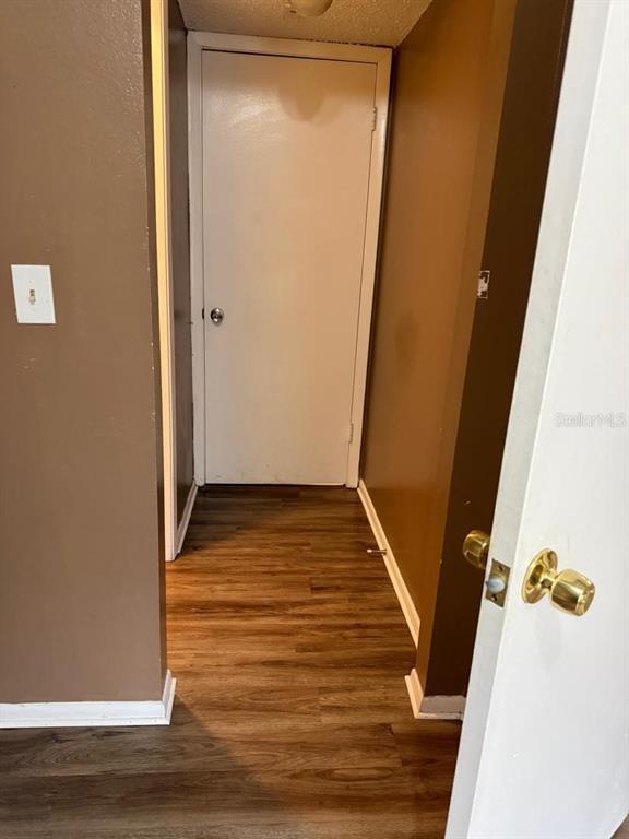 Building Photo - 1908 Lake Atriums Cir