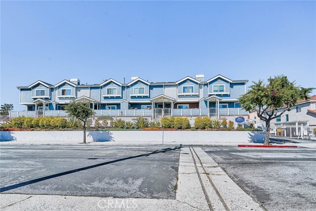 Building Photo - 21901 Moneta Ave