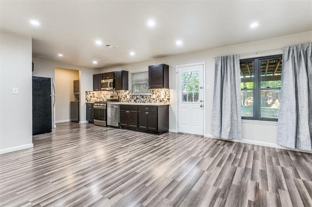 Building Photo - 607 La Salle Dr