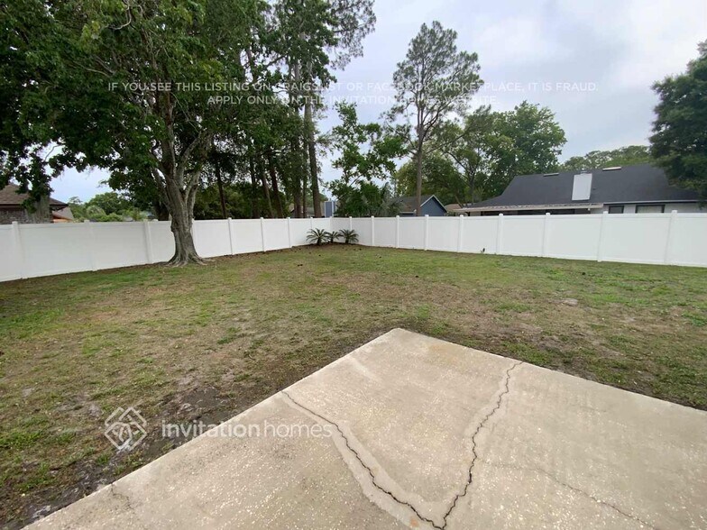 Building Photo - 10324 Huntington Forest Blvd E