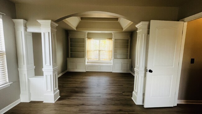 Building Photo - 116 Clearview Ct