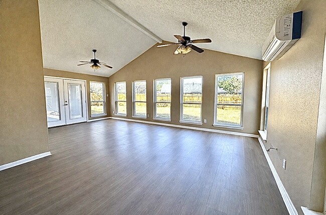 Building Photo - 3519 Cabin Pl