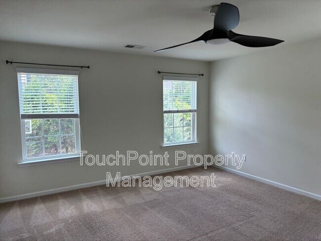 Building Photo - 78123 Rillstone Dr