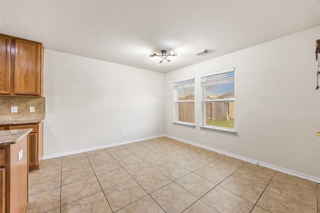 Building Photo - 15410 Redbud Dale Ct