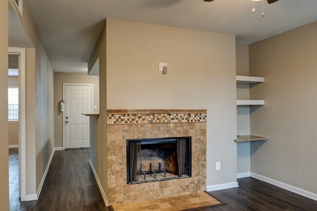 Building Photo - 9020 Grannis St