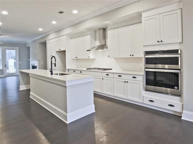 Building Photo - 6678 Sterling Dr