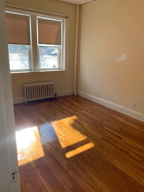 Building Photo - 2051 Commonwealth Ave