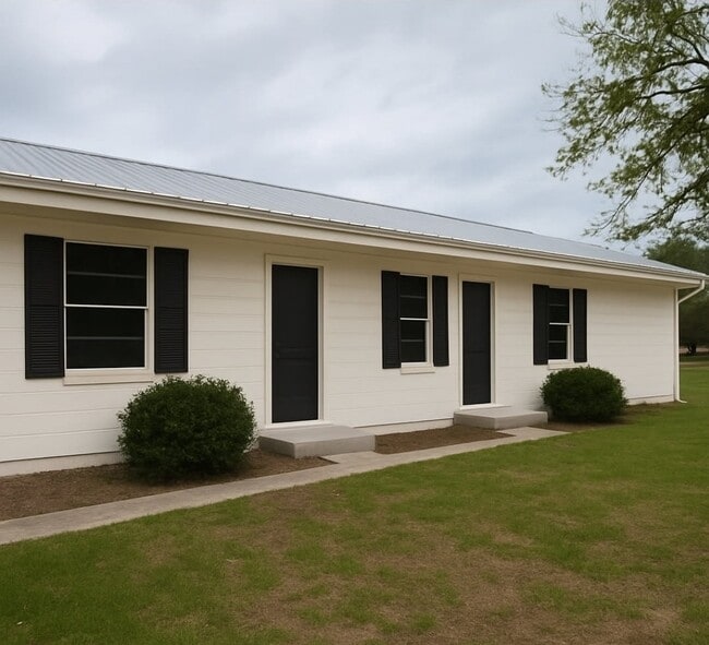 Building Photo - 11 E Westover Dr