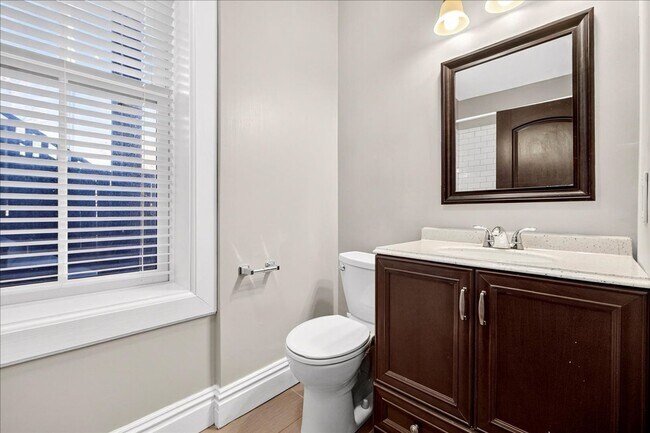 Building Photo - Soulard First Fleur