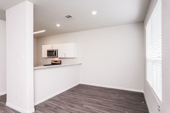 Building Photo - 14735 Kendalls Path Ct