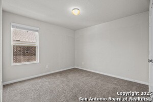 Building Photo - 1047 Raceland Rd