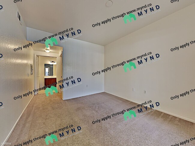 Building Photo - 3400 Cabana Dr