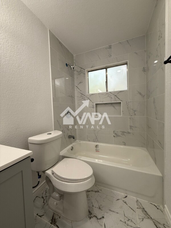Building Photo - 6726 Alan Hale Dr