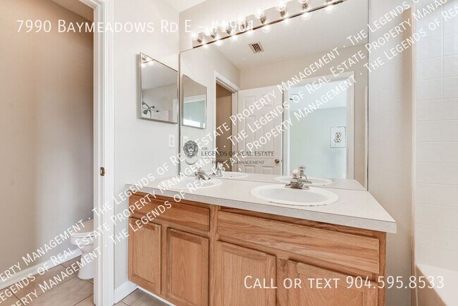 Building Photo - 7990 Baymeadows Rd E