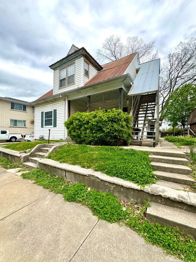 Primary Photo - 316 N Sprigg St