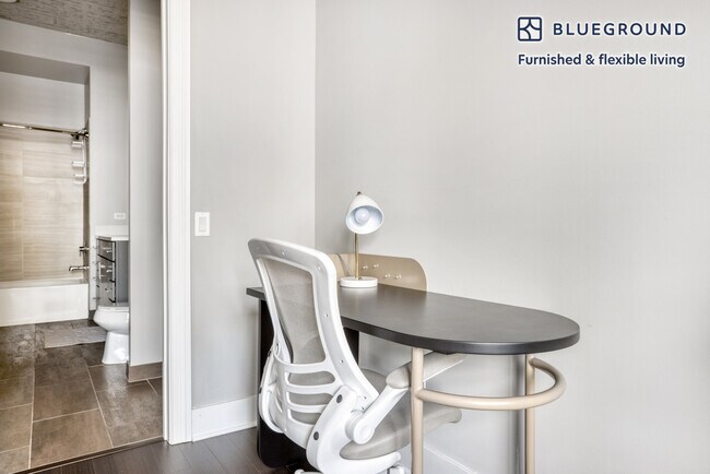 Building Photo - 111 W Polk St