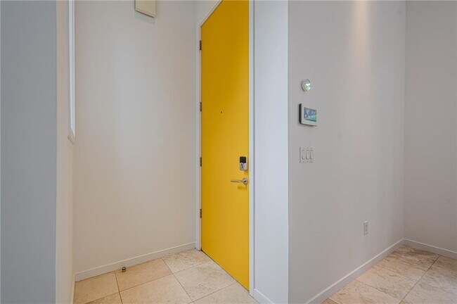 Building Photo - 2269 Briarwood Hills Dr NE