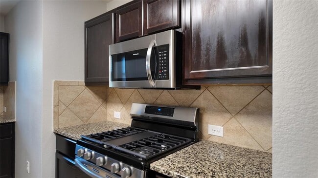 Building Photo - 11221 Bachman Dr