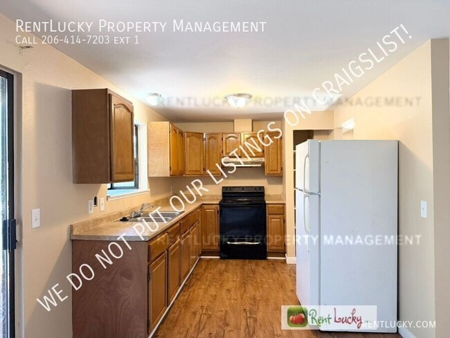 Building Photo - 2516 S 284th St