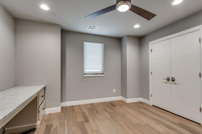 Building Photo - 2125 Heavenly Dr