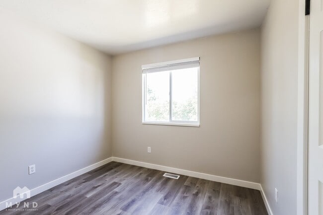 Building Photo - 1340 N 3850 W