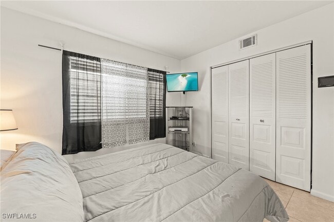 Building Photo - 4021 Ice Castle Way