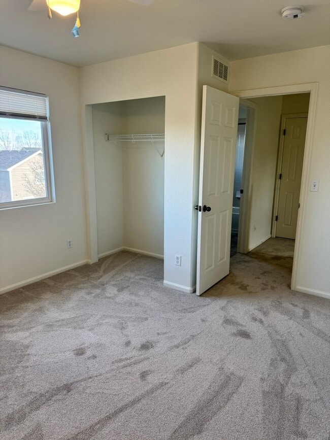 Building Photo - 1613 Summerset Dr