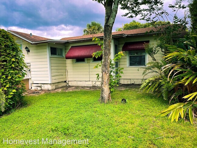 Building Photo - 3 br, 1 bath House - 1312 N Fern Creek Avenue
