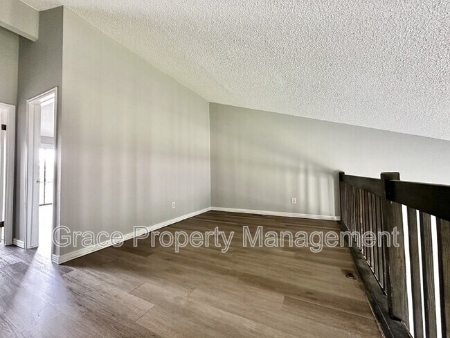 Building Photo - 15670 E Mexico Ave